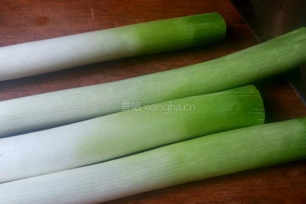 葱爆羊肉片的做法图解2