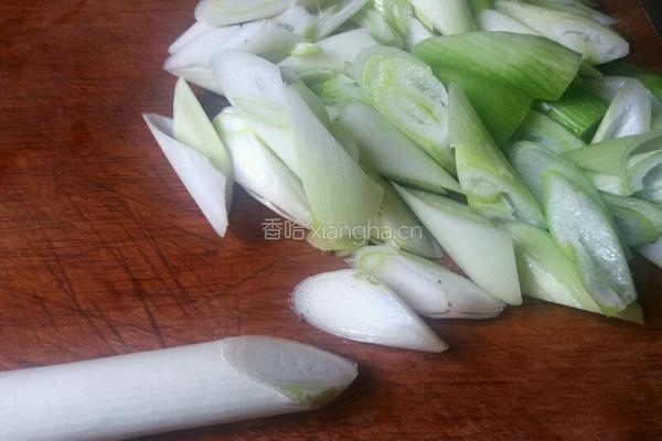 葱爆羊肉片的做法图解3