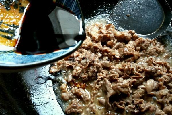 葱爆羊肉片的做法图解7