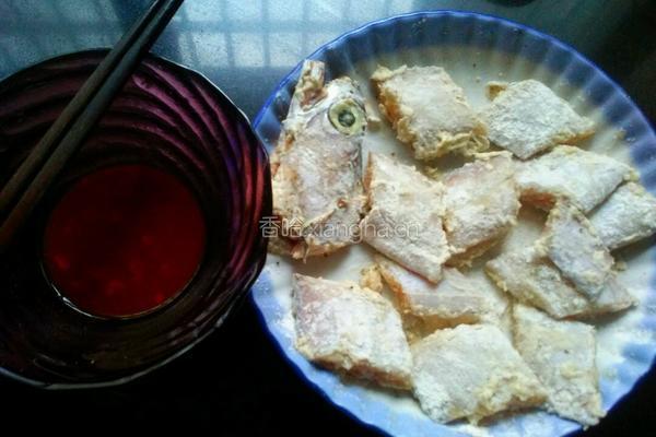  糖醋带鱼的做法图解2