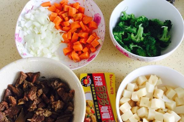 咖喱土豆牛肉的做法图解3