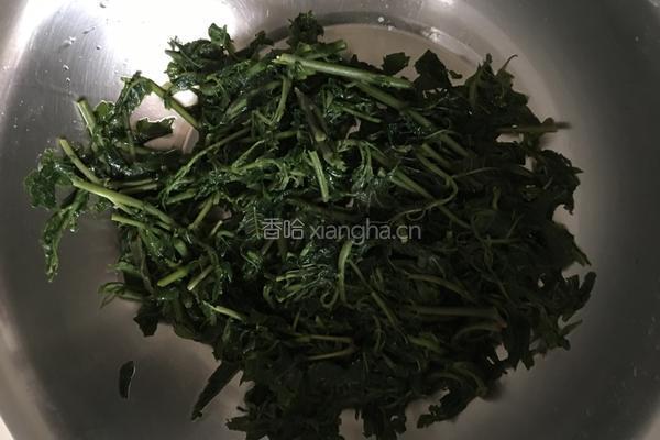 软炸香椿芽的做法图解2