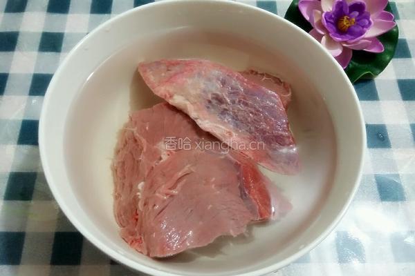 咖喱牛肉土豆的做法图解1