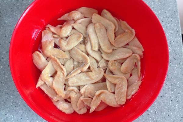 孜然香辣素鸡翅的做法图解1