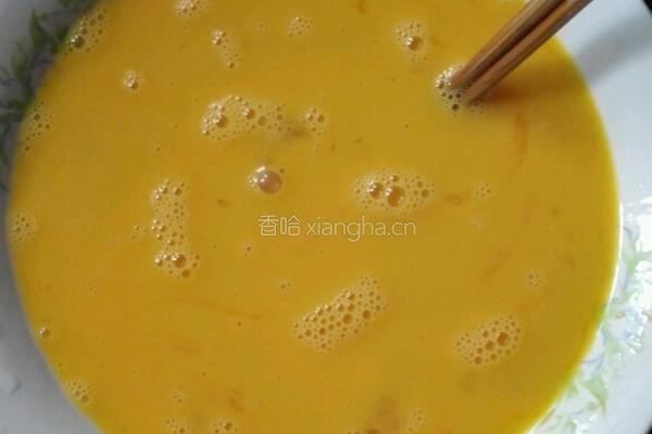 香菜炒鹅蛋的做法图解2