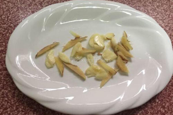 清蒸金鲳鱼的做法图解3