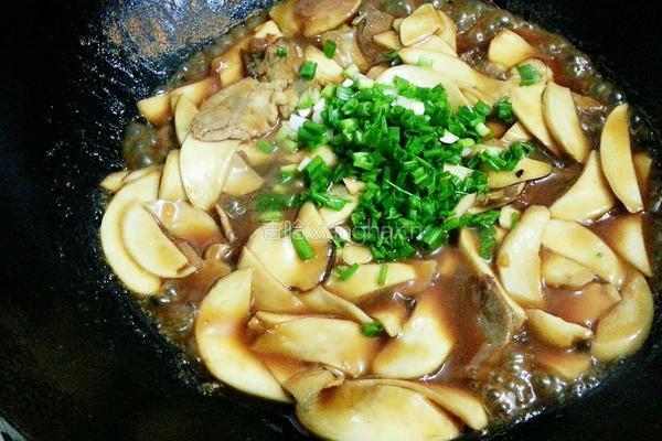蘑菇炒肉的做法图解7