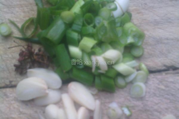 鲫鱼汤的做法图解2