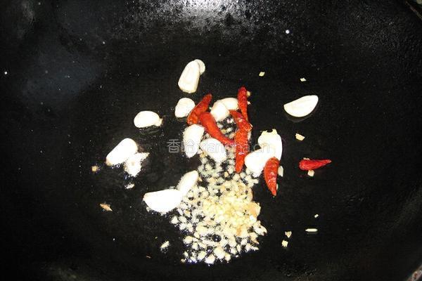 土豆烧鸡块的做法图解4
