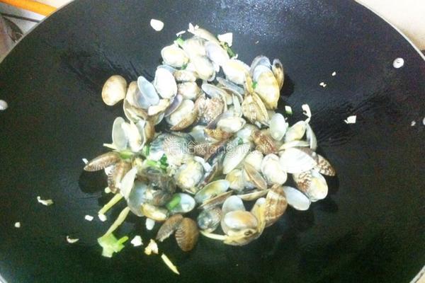 蒜蓉炒花甲的做法图解7