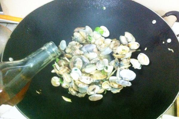 蒜蓉炒花甲的做法图解8