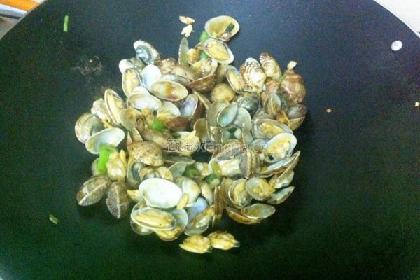 蒜蓉炒花甲的做法图解9
