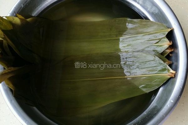 鲜肉粽子的做法图解2