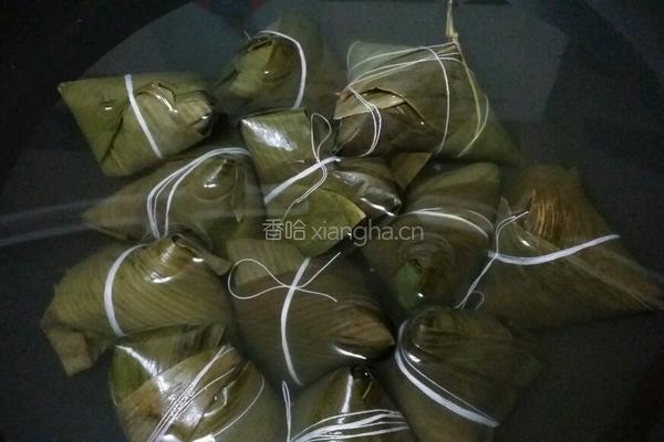 鲜肉粽子的做法图解10