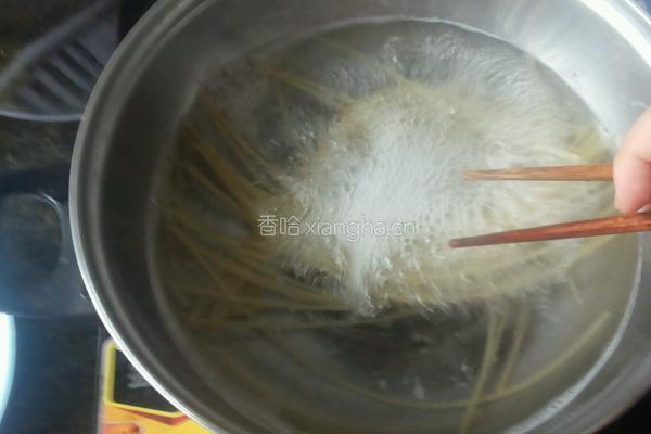 番茄鸡蛋家常意大利面的做法图解3