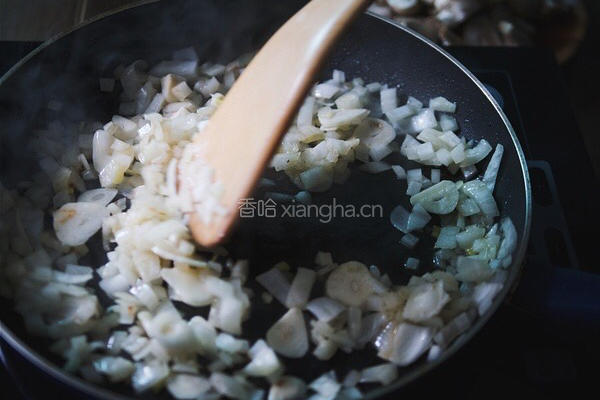 番茄牛肉炖土豆的做法图解2
