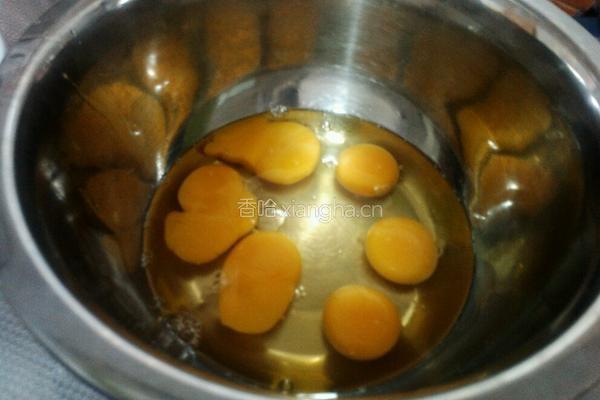 老式海绵蛋糕的做法图解2