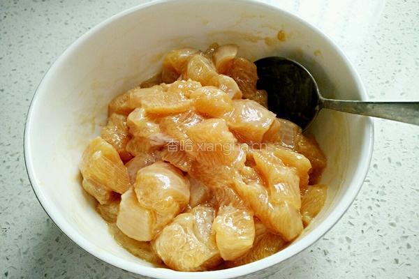 青椒麻辣鸡丁的做法图解3
