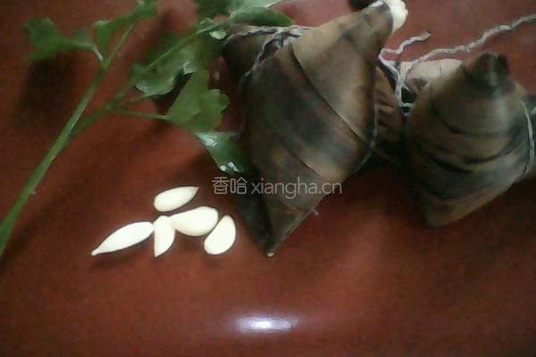 爆炒粽子的做法图解1