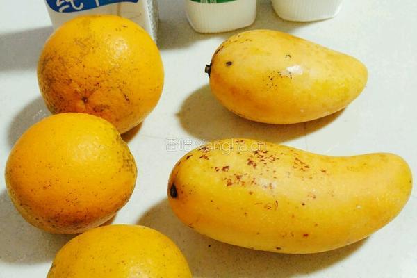 芒果橙汁奶冰棍的做法图解1