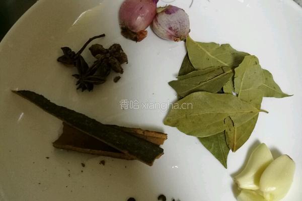 卤鸭脚的做法图解1