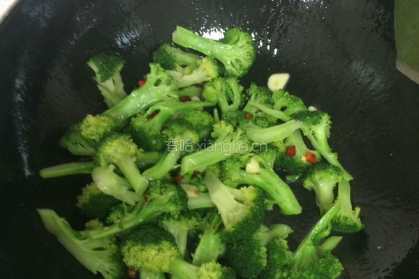 清炒西兰花的做法图解5