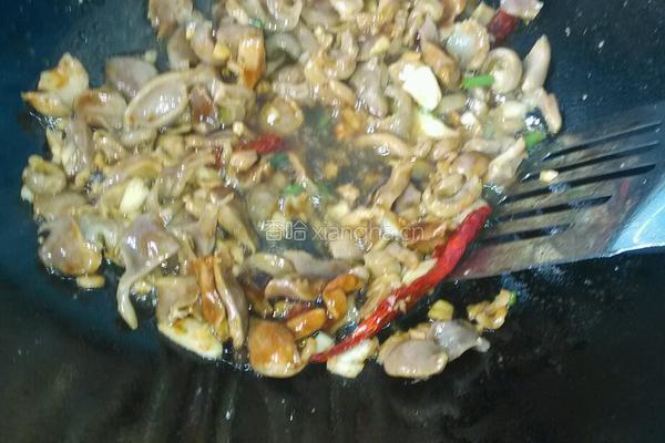 酸豆角炒鸡杂的做法图解6