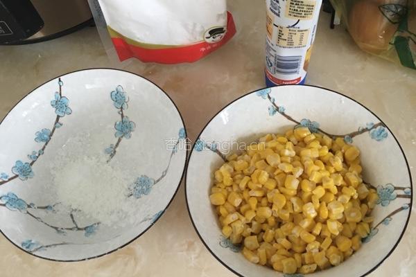 炼乳玉米烙的做法图解1