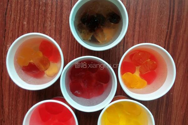 彩虹果冻的做法图解2
