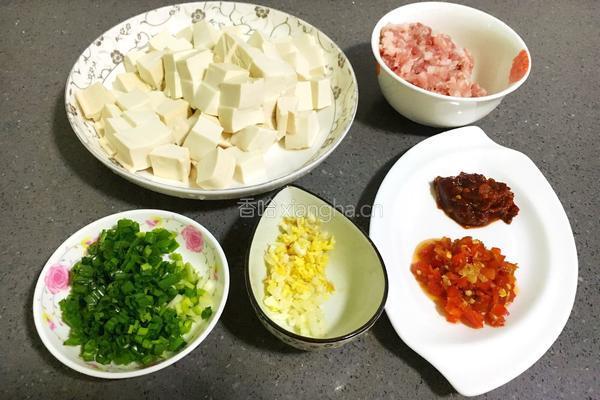 鱼香嫩豆腐的做法图解2