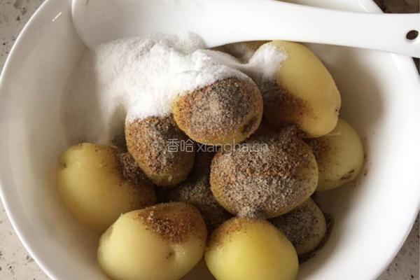 椒盐土豆饼的做法图解4