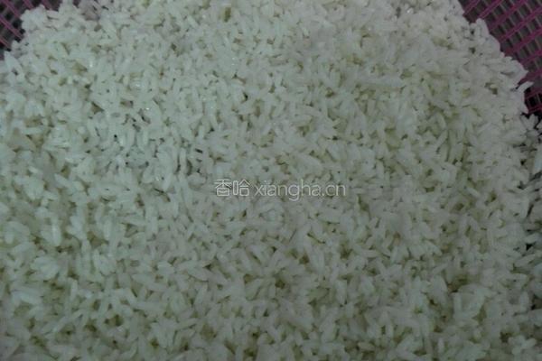 红豆栗子肉粽的做法图解1