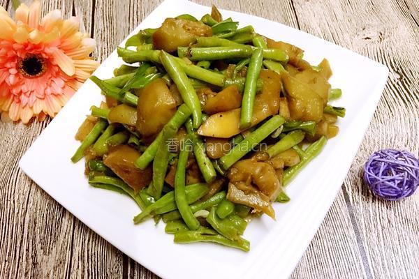 蒜蓉豆角炒茄子的做法图解11