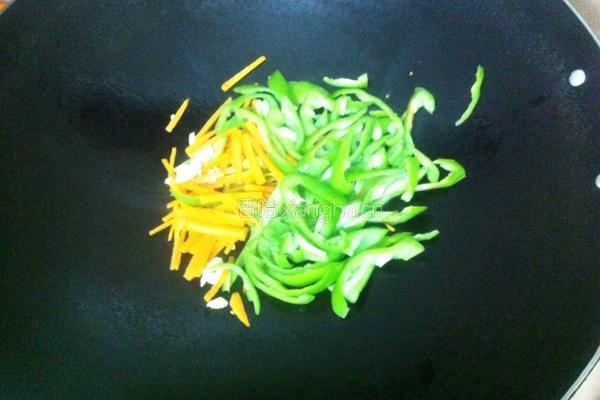 青椒炒黄豆的做法图解5