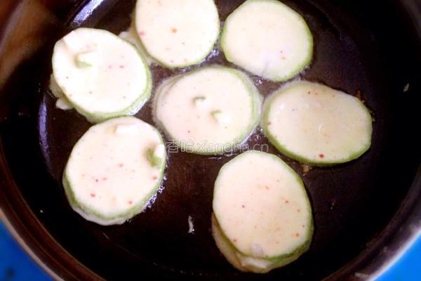 西葫芦小煎饼的做法图解3