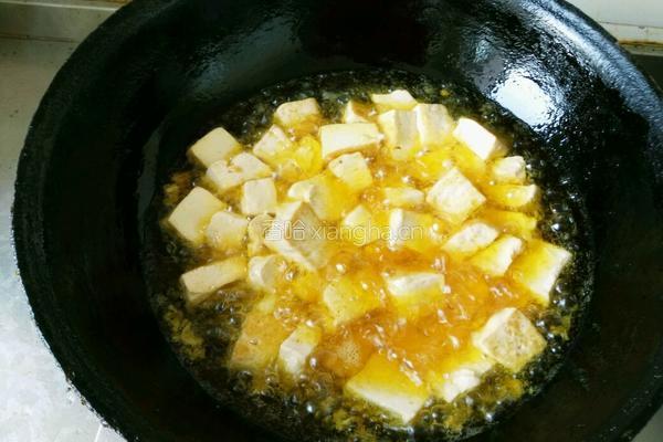 鱼籽烧豆腐的做法图解3