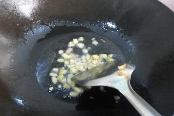 香菇鸡腿的做法图解3