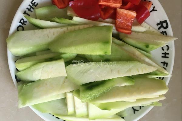 丝瓜毛豆的做法图解2