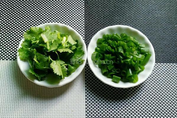 凉拌折耳根（鱼腥草）的做法图解3