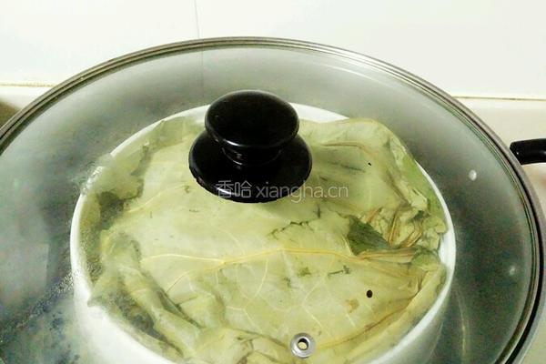 荷叶糯米蒸排骨的做法图解9
