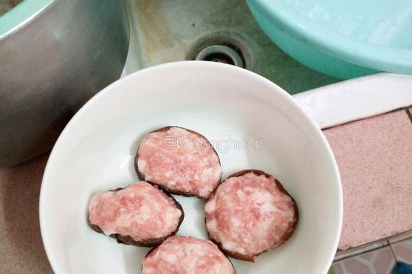 香菇夹肉的做法图解3