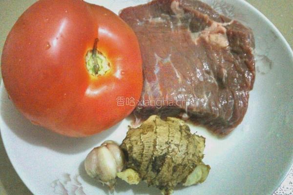 番茄牛肉的做法图解1