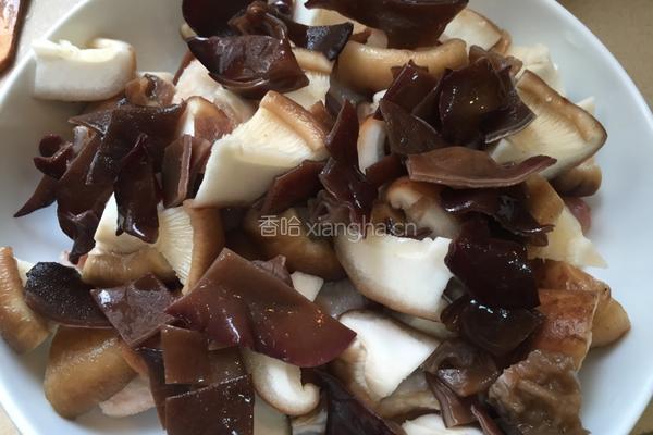 冬菇蒸滑鸡的做法图解4
