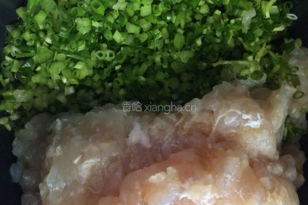 芹菜龙利鱼肉馄饨的做法图解4