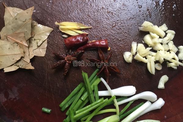 家常茄子烧肉的做法图解3
