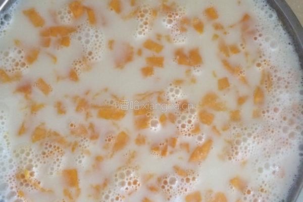 椰汁牛奶芒果糕。的做法图解4