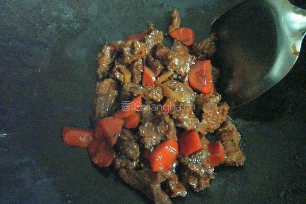 胡萝卜烧牛肉的做法图解8