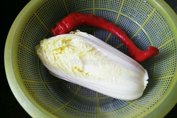 双辣炒娃娃菜的做法图解1