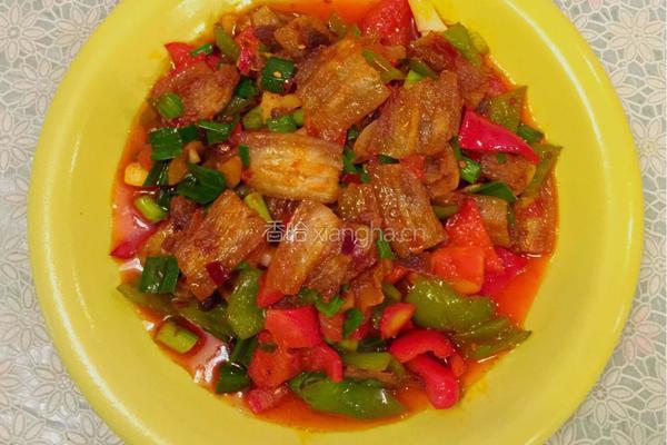 红椒绿意回锅肉