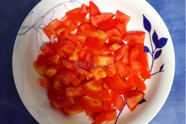 红椒绿意回锅肉的做法图解3